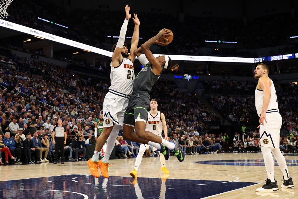 们仍在争冠 们仍在争冠